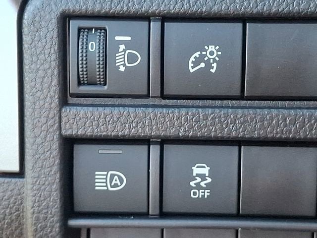 2025 Toyota Tacoma 4WD SR