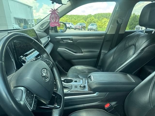 2021 Toyota Highlander Platinum