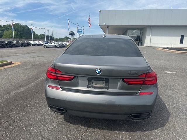 2017 BMW 740i 740i
