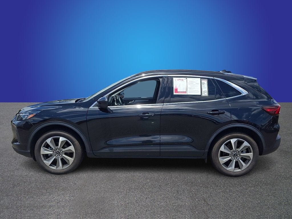 2025 Ford Escape Platinum