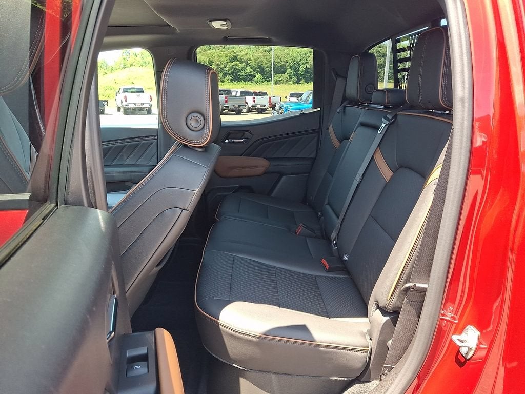 2023 GMC Canyon AT4