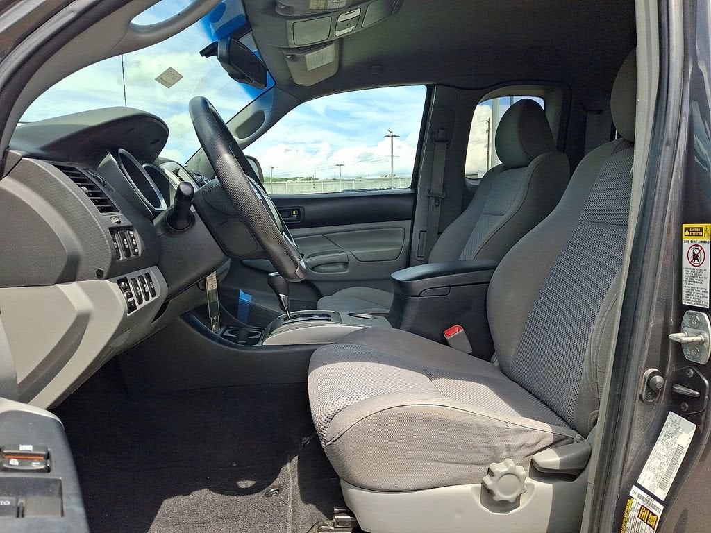 2013 Toyota Tacoma Base