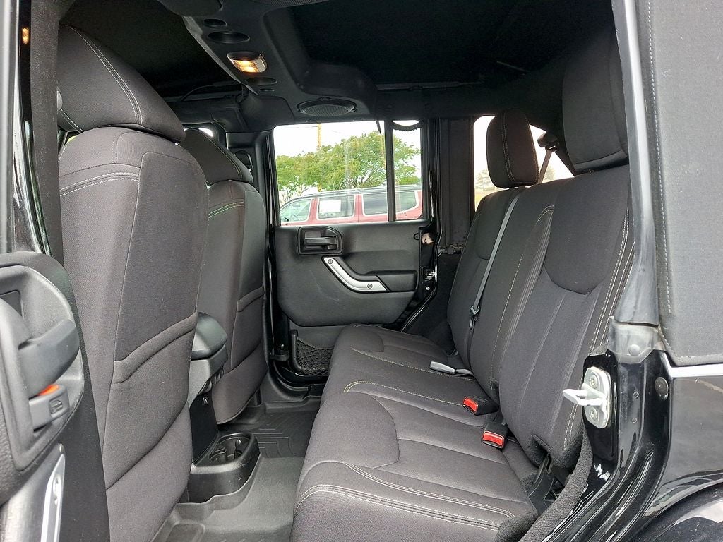 2013 Jeep Wrangler Unlimited Sahara