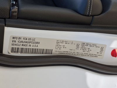 2023 Jeep Grand Cherokee Laredo