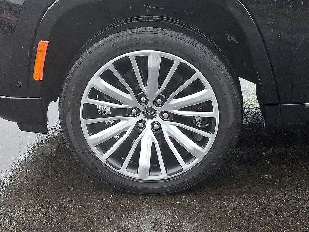 2022 Jeep Grand Wagoneer Series III