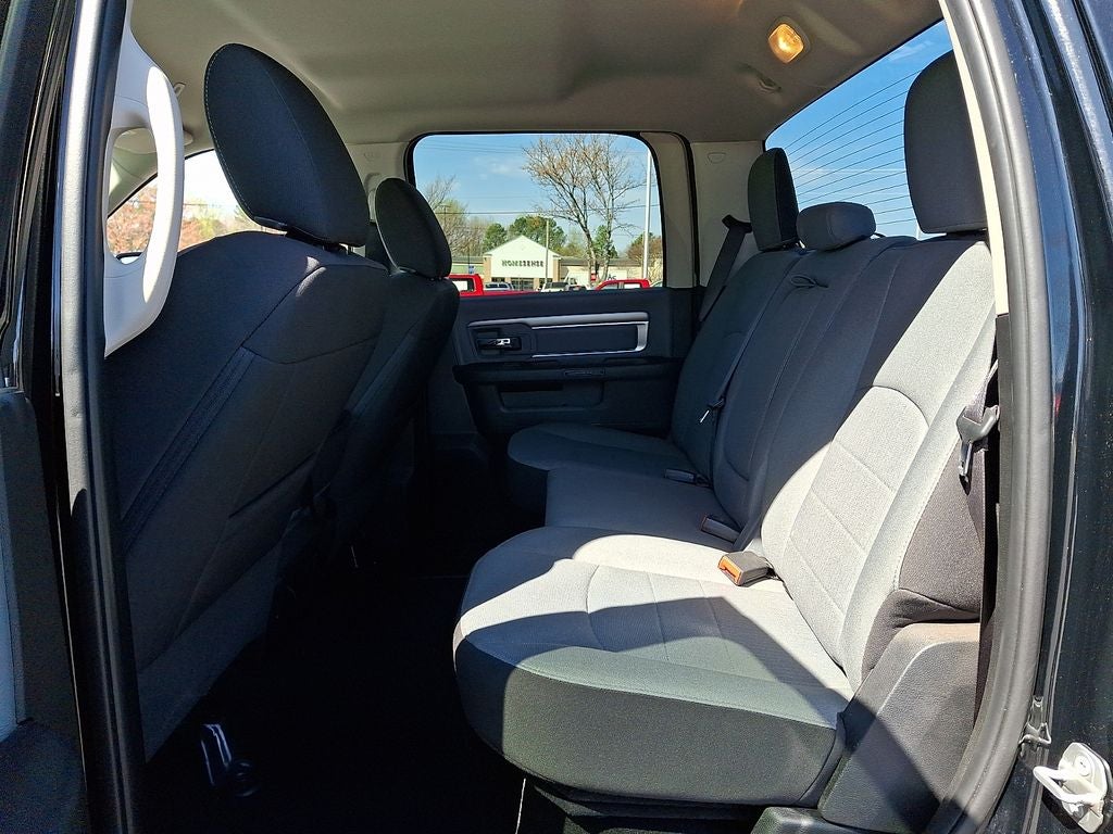 2022 RAM 1500 Classic Base