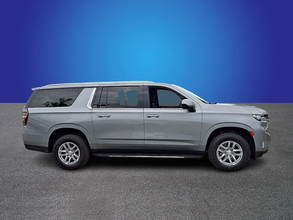 2023 Chevrolet Suburban LT