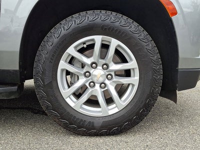 2023 Chevrolet Suburban LT
