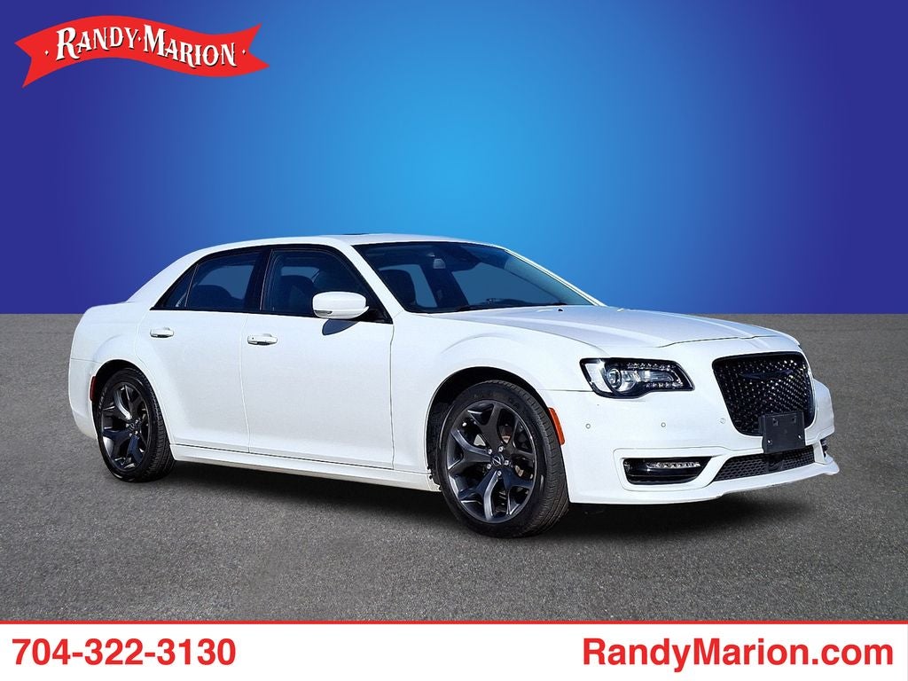 2023 Chrysler 300 Touring