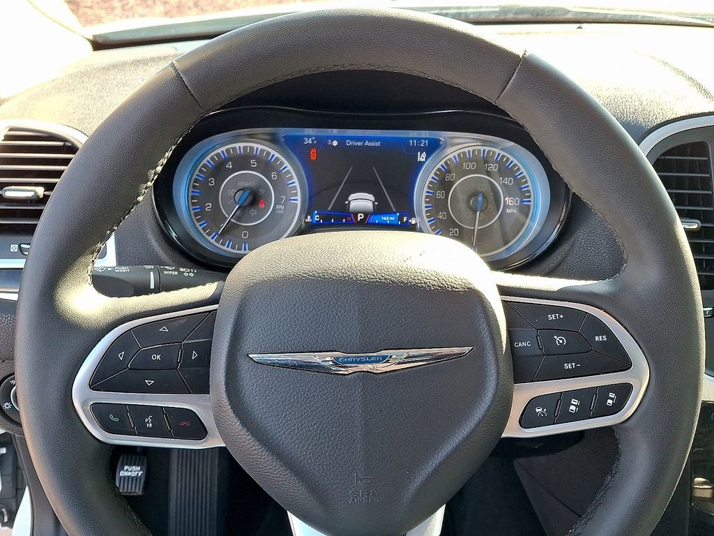 2023 Chrysler 300 Touring