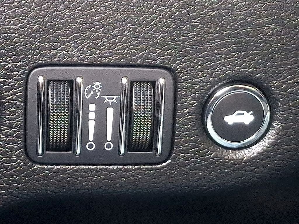 2023 Chrysler 300 Touring