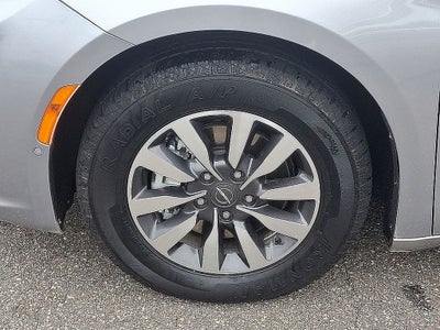 2021 Chrysler Pacifica Hybrid Limited