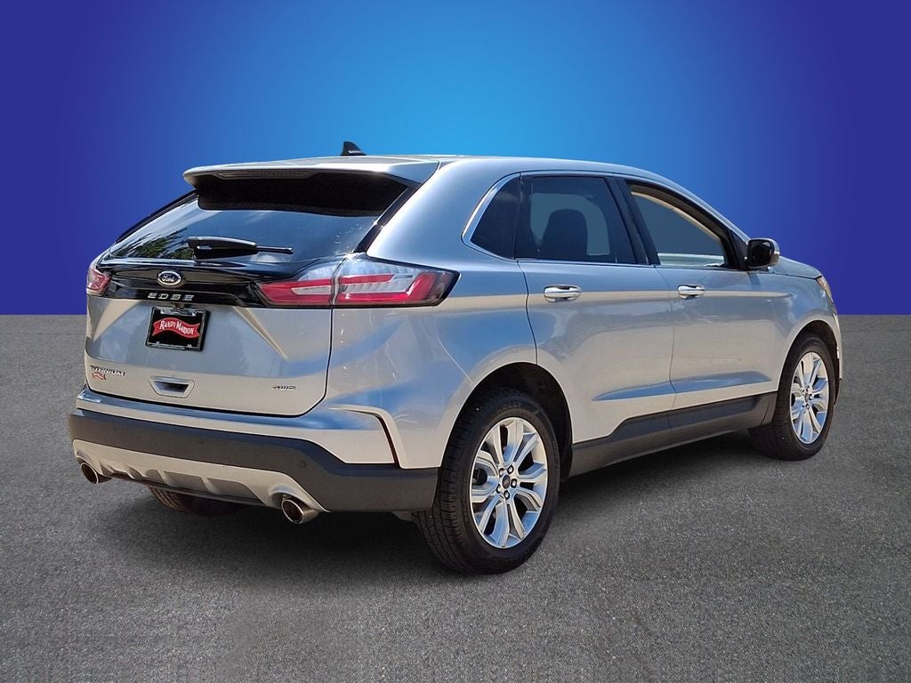 2022 Ford Edge Titanium