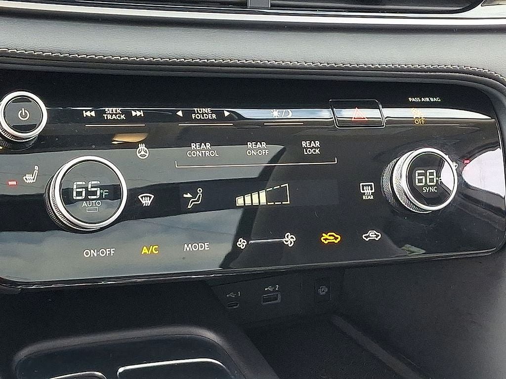 2023 INFINITI QX60 LUXE