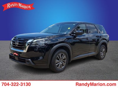 2024 Nissan Pathfinder S