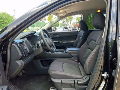 2024 Nissan Pathfinder S