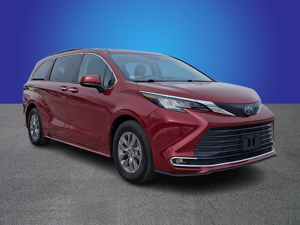 2023 Toyota Sienna XLE 7 Passenger