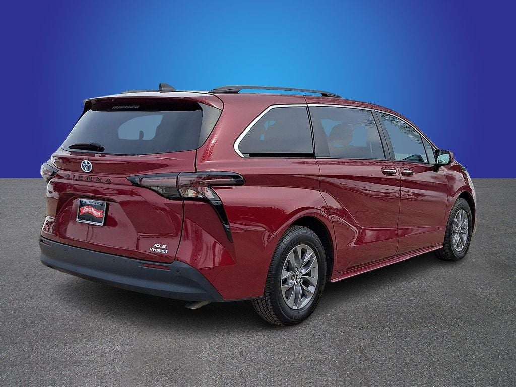 2023 Toyota Sienna XLE 7 Passenger