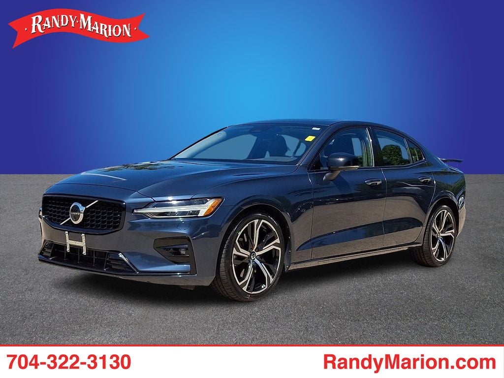 2024 Volvo S60 B5 Plus Dark Theme