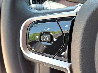 2024 Volvo S60 B5 Plus Dark Theme