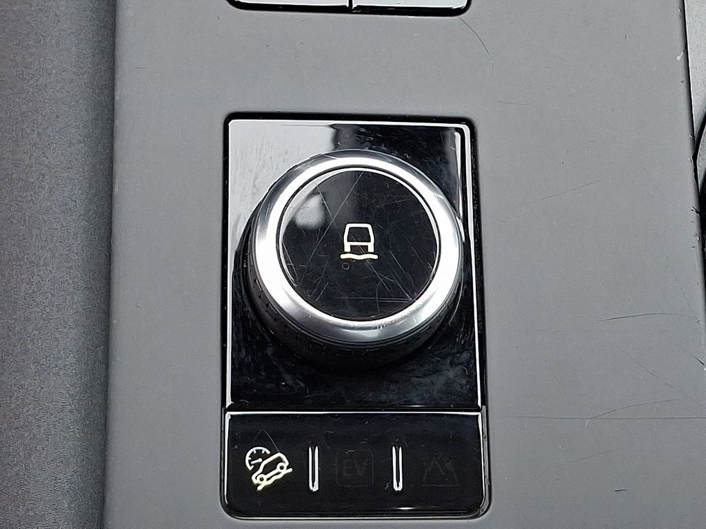 2024 Land Rover Discovery S