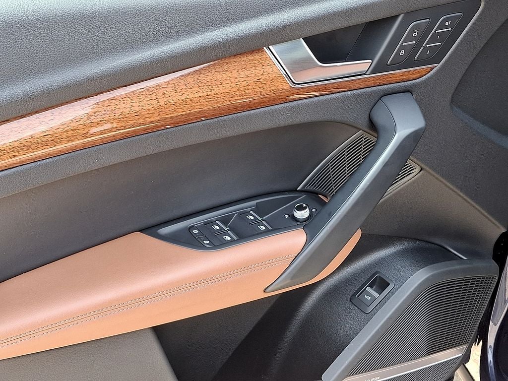 2023 Audi Q5 40 Prestige quattro