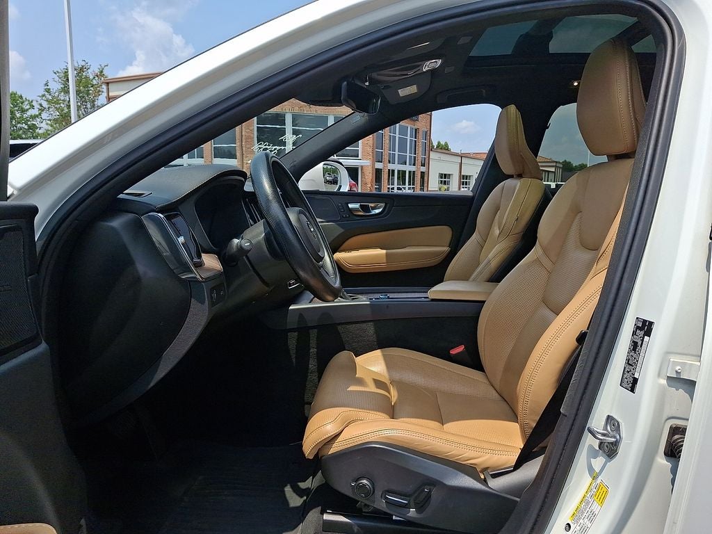 2021 Volvo XC60 T5 Inscription