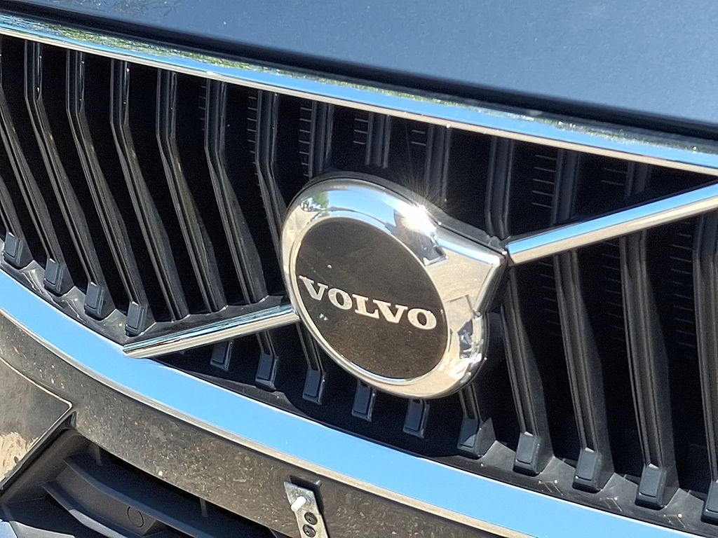 2023 Volvo XC60 B5 Core