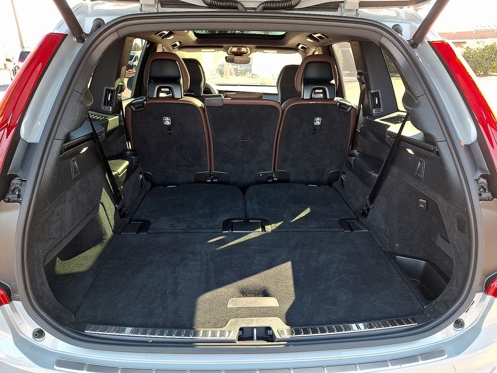 2025 Volvo XC90 B5 Plus