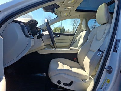 2025 Volvo XC60 B5 Core