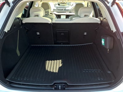 2025 Volvo XC60 B5 Core