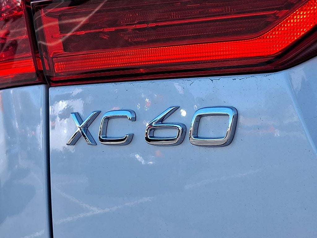 2025 Volvo XC60 B5 Core