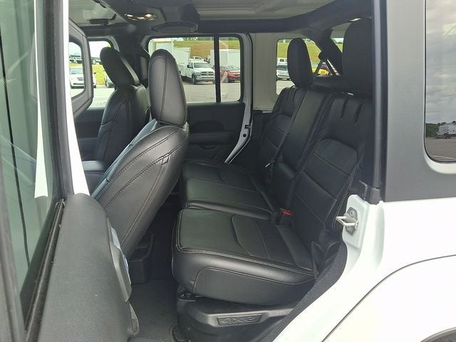 2023 Jeep Wrangler Sahara 4x4