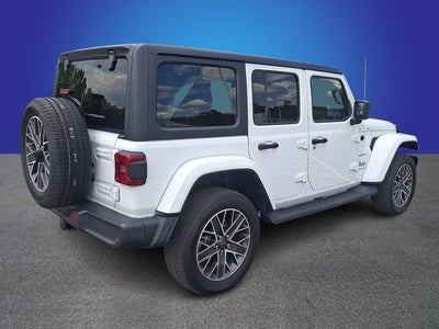 2023 Jeep Wrangler Sahara 4x4