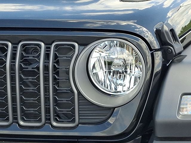 2025 Jeep Wrangler 4-Door Summit 4x4