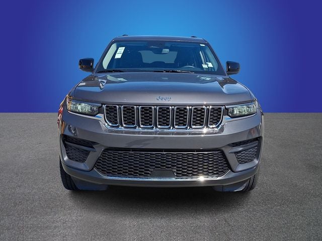 2022 Jeep Grand Cherokee Laredo 4x4
