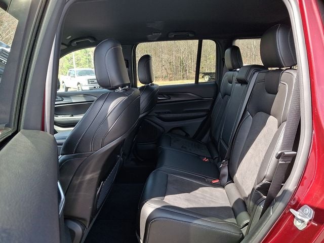 2025 Jeep Grand Cherokee Altitude 4x4