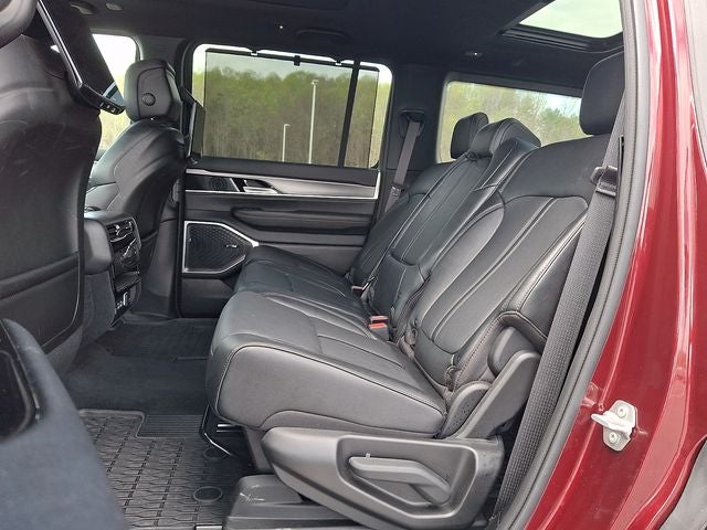 2024 Jeep Wagoneer Series II Carbide 4x4