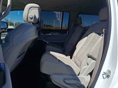 2022 Jeep Wagoneer Series III 4x4