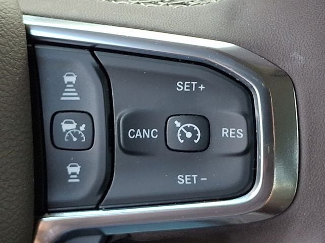 2025 RAM 1500 Laramie Crew Cab 4x4 5'7' Box