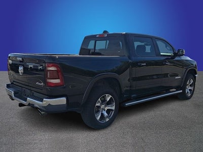 2020 RAM 1500 Laramie Crew Cab 4x4 5'7' Box