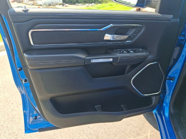2024 RAM 1500 Laramie Crew Cab 4x4 5'7' Box