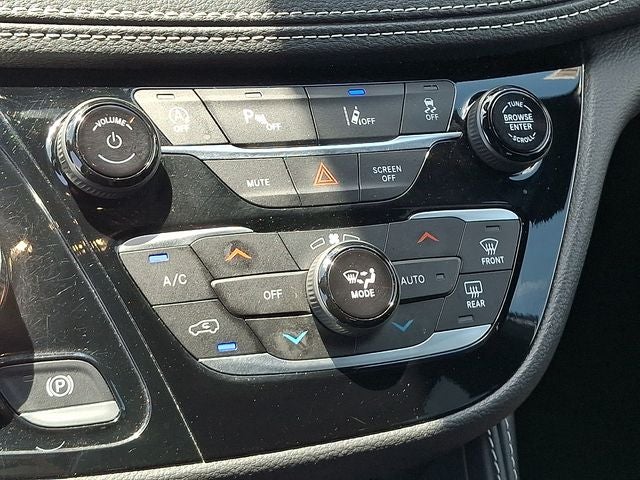 2025 Chrysler Pacifica Limited