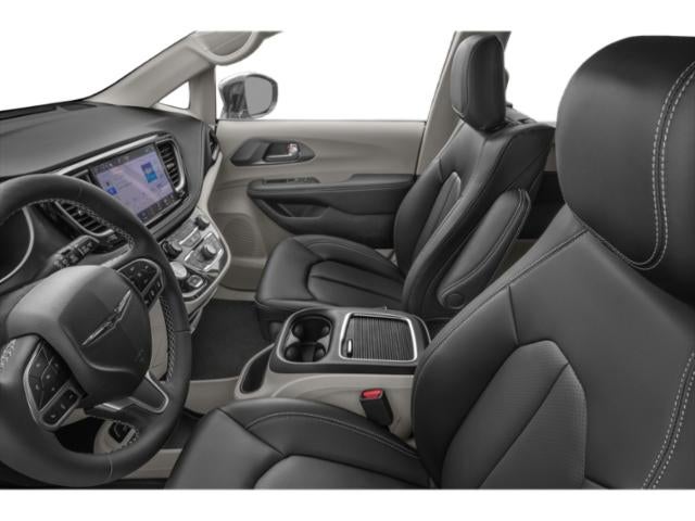 2024 Chrysler Pacifica Hybrid Premium S Appearance Pkg