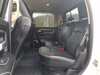2020 RAM 3500 Laramie Crew Cab 4x4 6'4' Box