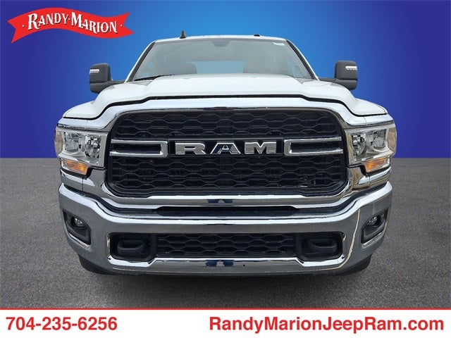 2023 RAM 3500 Tradesman Crew Cab 4x4 8' Box