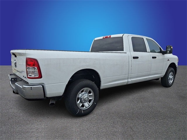 2023 RAM 3500 Tradesman Crew Cab 4x4 8' Box
