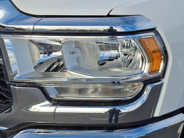 2022 RAM 2500 Tradesman Crew Cab 4x4 6'4' Box