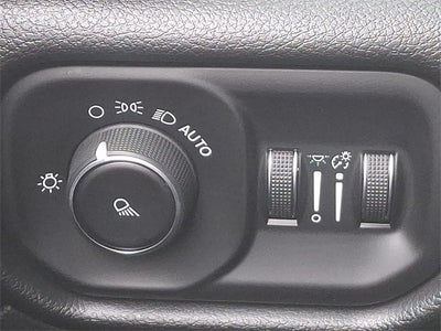 2020 RAM 2500 Tradesman Crew Cab 4X4 6'4' Box