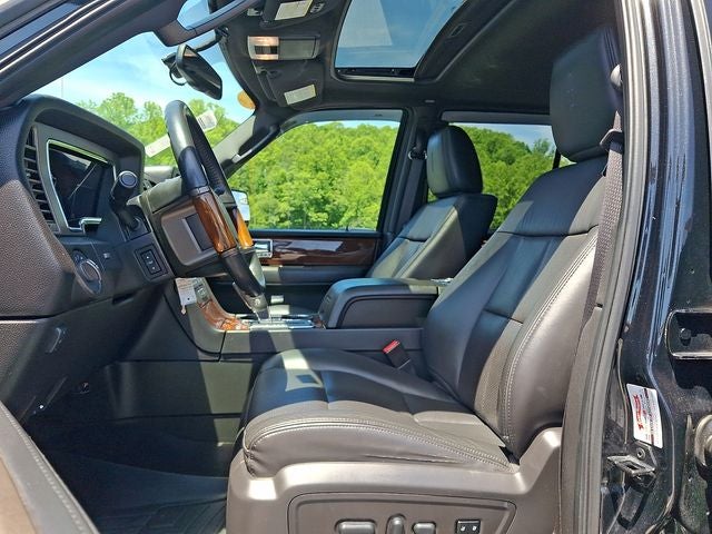 2013 Lincoln Navigator Base